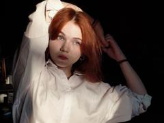 KatiRokisky - female webcam at xLoveCam