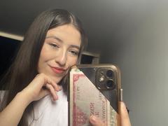 KeylaaRogers - female with brown hair and  small tits webcam at xLoveCam