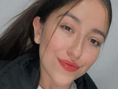 KeylaaRogers - female with brown hair and  small tits webcam at xLoveCam