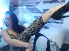 SweetLedy4U - female with brown hair and  big tits webcam at LiveJasmin