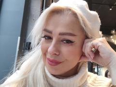 KatrinaCharm - female webcam at xLoveCam