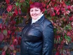 KatrinaHappy - female with brown hair webcam at xLoveCam