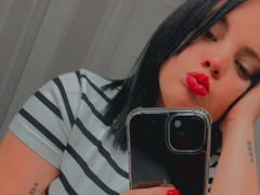 KattaleyaSubmissive - female with black hair webcam at xLoveCam