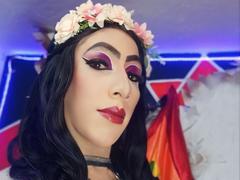 KattyDirty - shemale webcam at xLoveCam