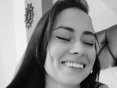 KattyOwensh - female with black hair and  small tits webcam at xLoveCam