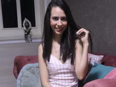 KaremThomas - female with brown hair webcam at xLoveCam