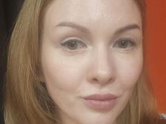 KatyBrie - female with brown hair and  big tits webcam at xLoveCam