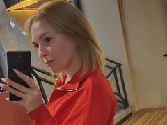 KatyBrie - female with brown hair and  big tits webcam at xLoveCam
