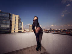 ErynRey - female with black hair and  big tits webcam at LiveJasmin
