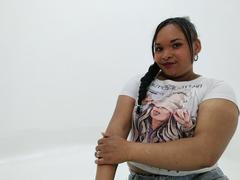 KaylaDark - female with brown hair and  big tits webcam at xLoveCam