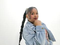 KaylaDark - female with brown hair and  big tits webcam at xLoveCam