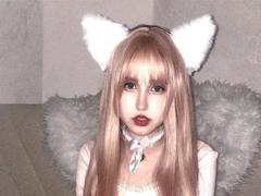KaylaWow - blond female with  small tits webcam at xLoveCam