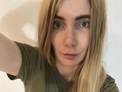 KayleeAlberta - female webcam at xLoveCam