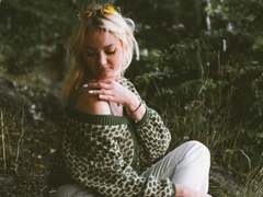 kayaBlonde - blond female with  small tits webcam at xLoveCam