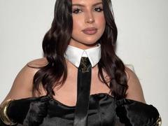 MauraHiteman - female with black hair and  big tits webcam at LiveJasmin