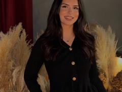 MauraHiteman - female with black hair and  big tits webcam at LiveJasmin