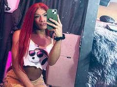 KeishaSexyBrood from xLoveCam