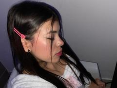 KeityRousse - female with brown hair webcam at xLoveCam