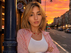 KelleFlagg - blond female webcam at xLoveCam