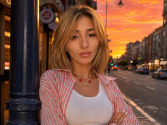 KelleFlagg - blond female webcam at xLoveCam
