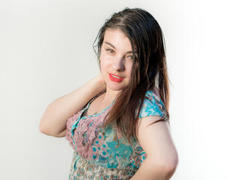 Jaquellinne - female with black hair webcam at xLoveCam