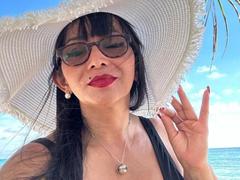 KellyDirty1 - female with black hair webcam at ImLive
