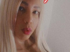 KellyHugeCock - shemale with  big tits webcam at xLoveCam