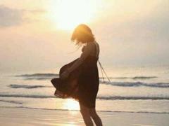 KellyKlein - female with brown hair webcam at xLoveCam