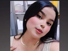 KelsyMonroy from xLoveCam