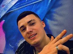 KenFerrer - male webcam at xLoveCam