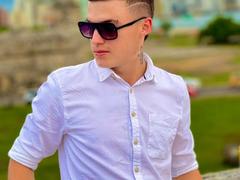 KenFerrer - male webcam at xLoveCam