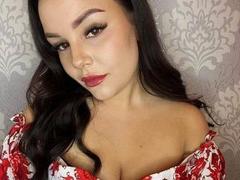 KendalThomso - female with black hair and  big tits webcam at LiveJasmin