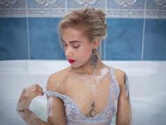 KendallQuinn - blond female webcam at xLoveCam