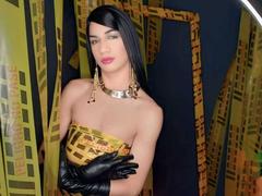 KendallSky - shemale with black hair webcam at xLoveCam