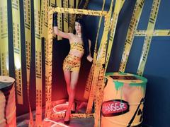 KendallSky - shemale with black hair webcam at xLoveCam