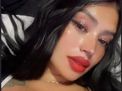 KendraKobein - female with black hair and  big tits webcam at xLoveCam