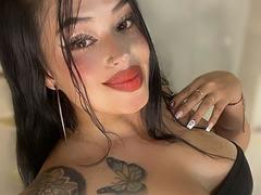 KendraKobein - female with black hair and  big tits webcam at xLoveCam