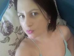 KendraSecrets - female with black hair webcam at xLoveCam