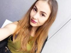 KendyOwers69 from xLoveCam