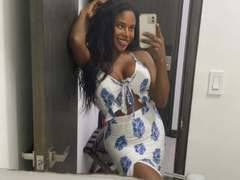 Kenna_Rosse - female with brown hair and  small tits webcam at ImLive