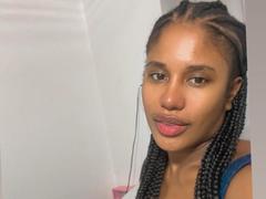 Kenna_Rosse - female with brown hair and  small tits webcam at ImLive