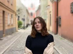 KenzieONEx - female with brown hair webcam at xLoveCam