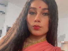 KeraniMarala - female with brown hair webcam at xLoveCam