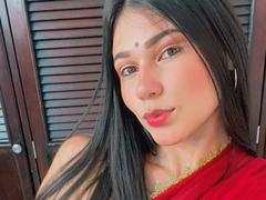 KeraniMarala - female with brown hair webcam at xLoveCam