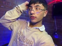 KermyBerty from xLoveCam