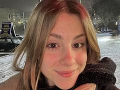 KerryColver - blond female webcam at xLoveCam