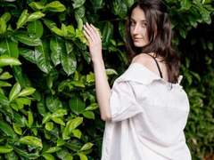 KettyBelly from xLoveCam