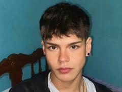 KevinMiet - male webcam at xLoveCam