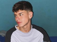 KevinMiet - male webcam at xLoveCam
