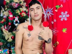 KeyMcKinley from xLoveCam